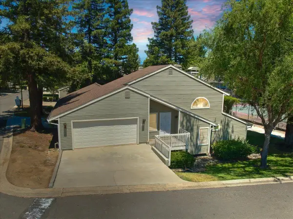 115 Valley Oak Drive, Roseville, CA 95678