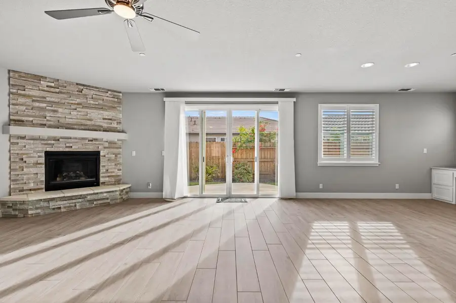 2250 Mia Loop, Yuba City, CA 95993 - Image #2