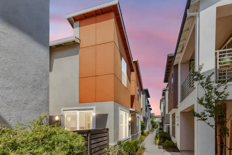 9910 Del Surf Lane, Elk Grove, CA 95757 - Image #2