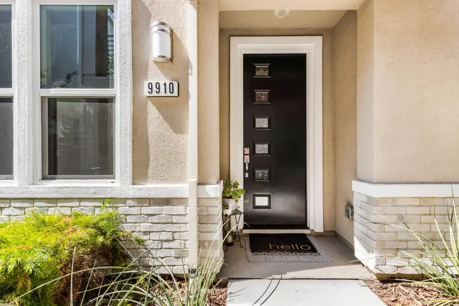 9910 Del Surf Lane, Elk Grove, CA 95757 - Image #3