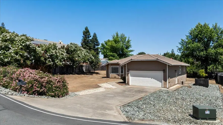 2108 Quail Court, Valley Springs, CA 95252 - Image #2