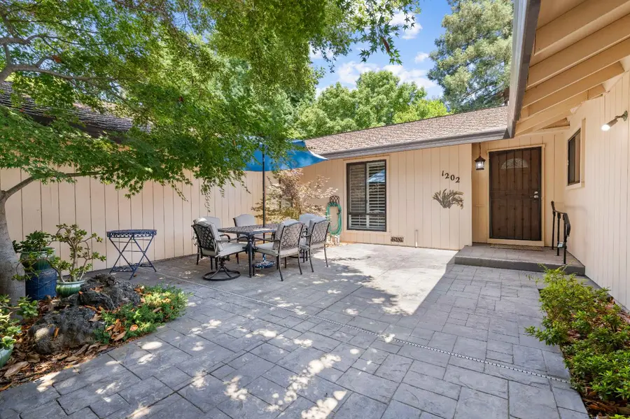 1202 Commons Drive, Sacramento, CA 95825 - Image #2