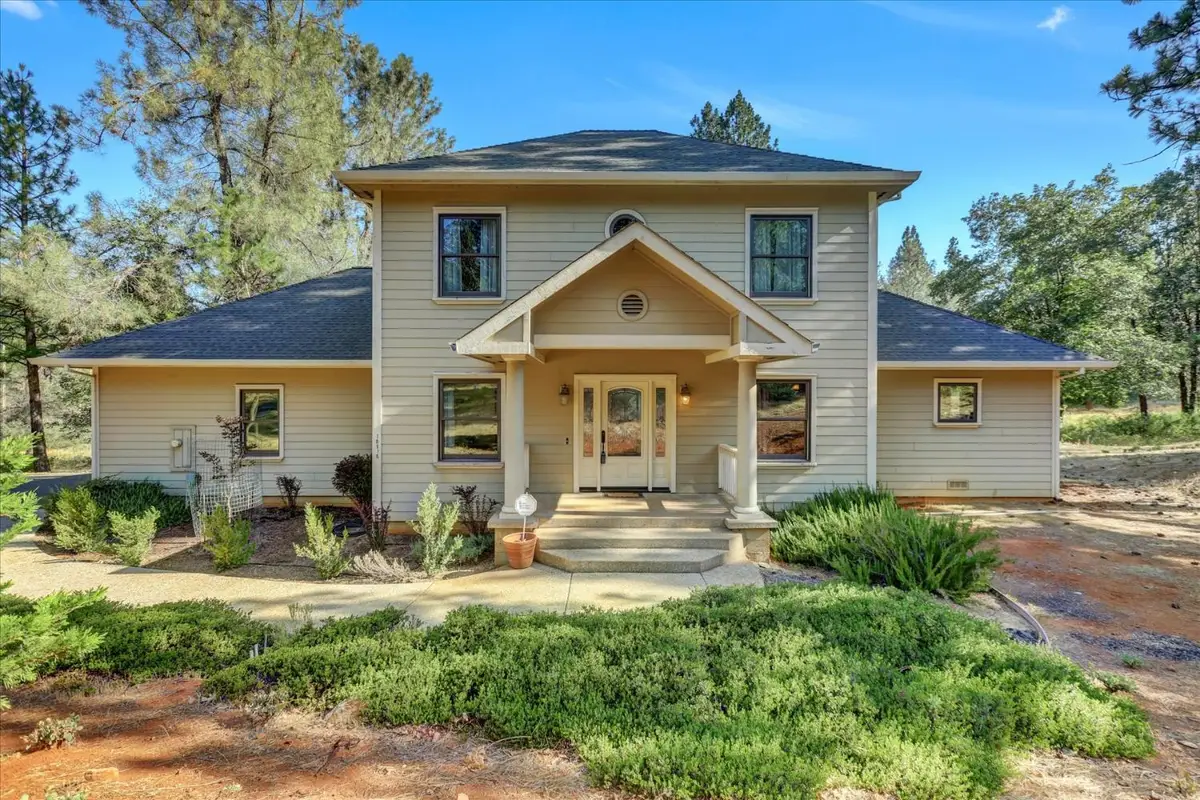10978 Squirrel Creek, Grass Valley, CA 95945 - Image #1