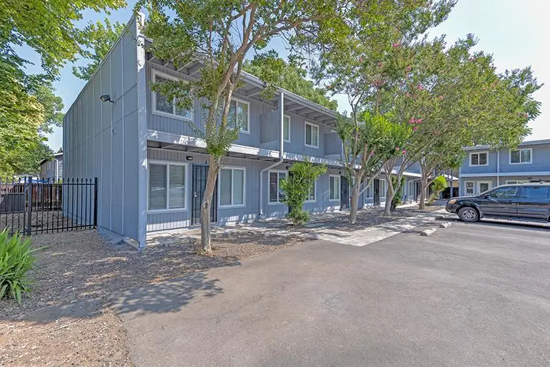 810 W 1st Avenue, Chico, CA 95926 - Image #2