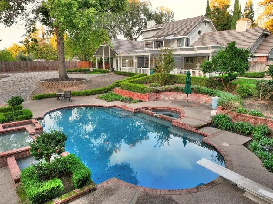 6126 Van Alstine Avenue, Carmichael, CA 95608 - Image #2