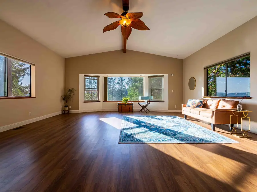 11419 Sunset Place, Grass Valley, CA 95949 - Image #3