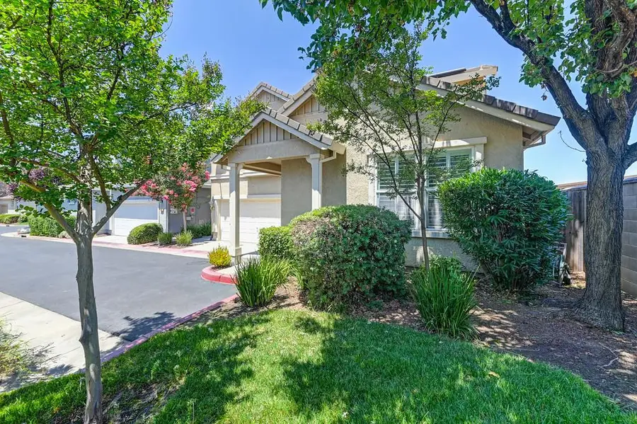 822 Courtyards Loop, Lincoln, CA 95648 - Image #2