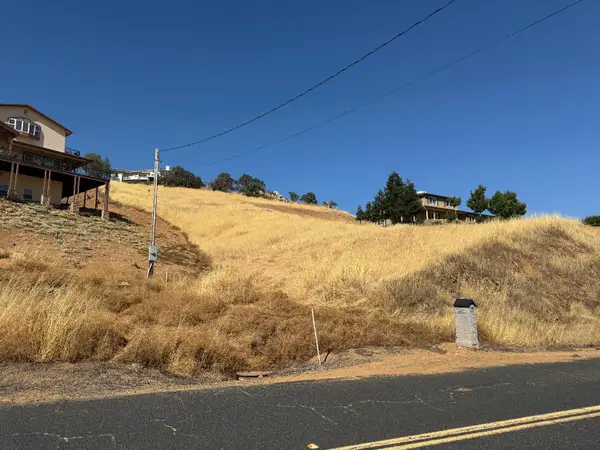 9185 Banderilla Drive, La Grange, CA 95329