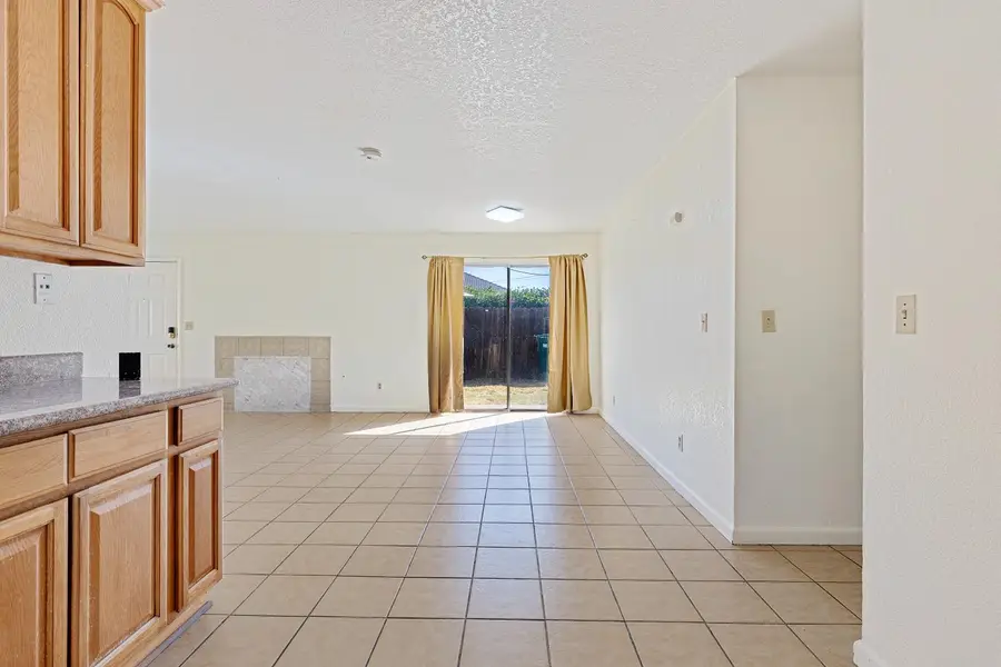 8916 Fox Creek Drive, Stockton, CA 95210 - Image #2