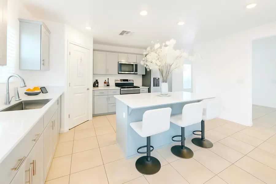 1775 Tomaso Court, Los Banos, CA 93635 - Image #2