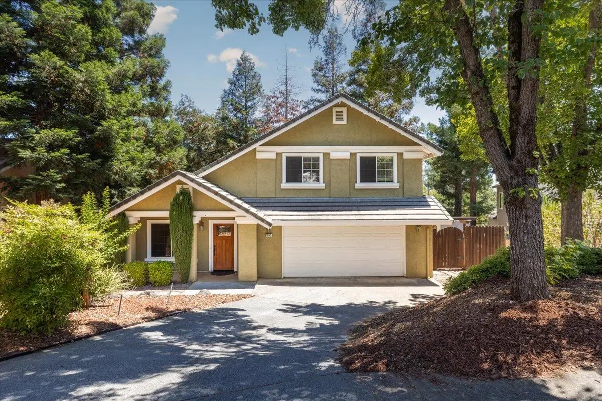 1045 Fox Run Court, Auburn, CA 95603 - Image #1
