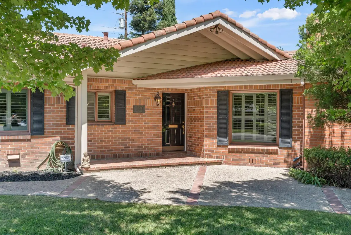 1071 W Monterey Avenue, Stockton, CA 95204 - Image #1