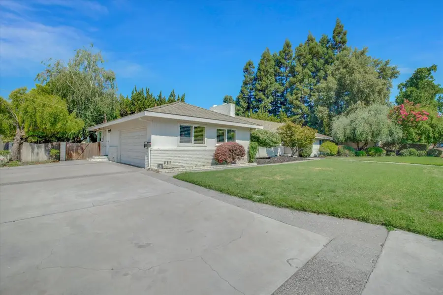 7025 Hillcrest Drive, Modesto, CA 95356 - Image #2