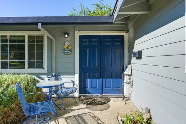 8909 Ramstad Avenue, Fair Oaks, CA 95628