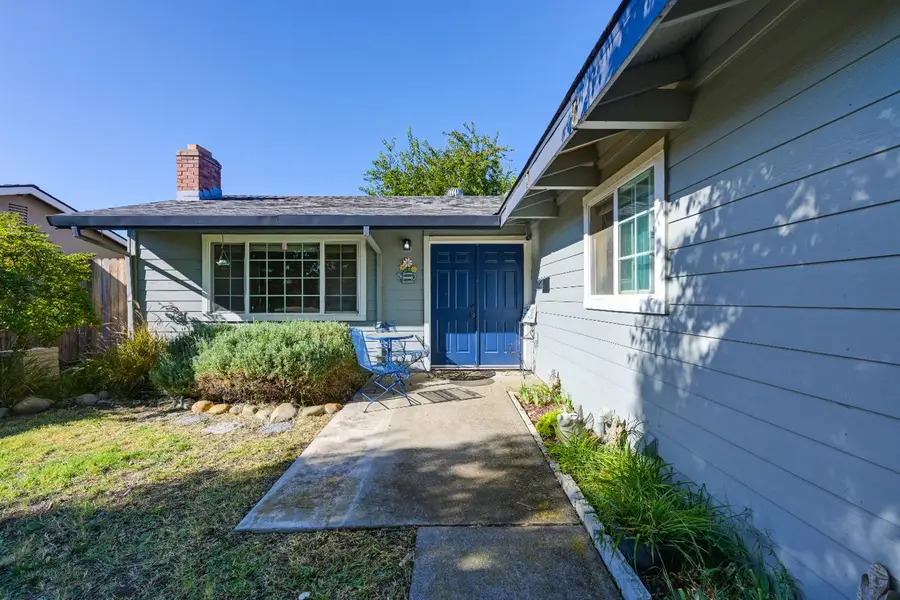 8909 Ramstad Avenue, Fair Oaks, CA 95628 - Image #2