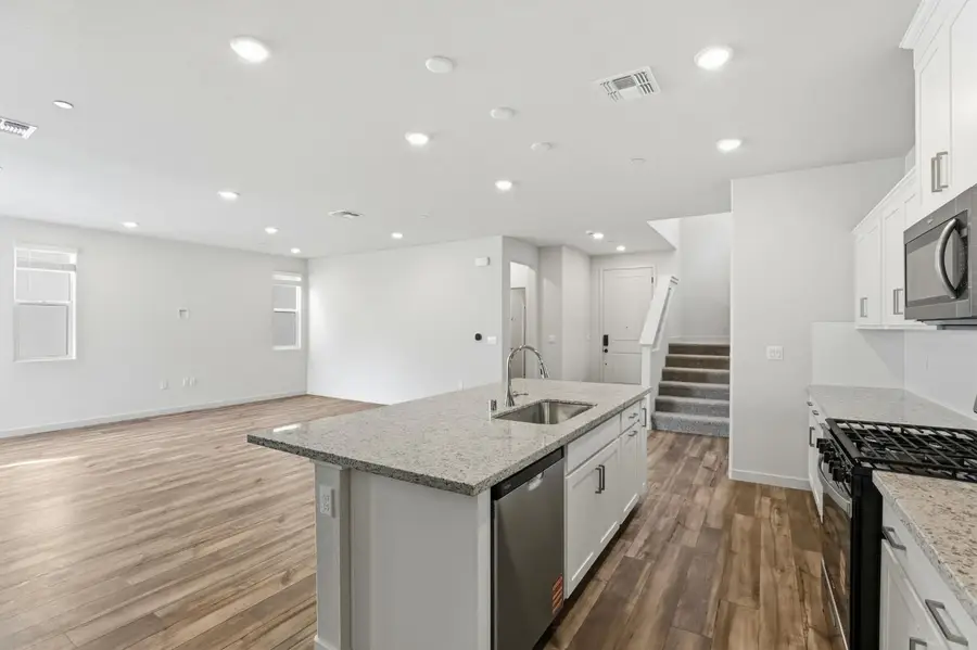 792 Salt River Lane, West Sacramento, CA 95605 - Image #3