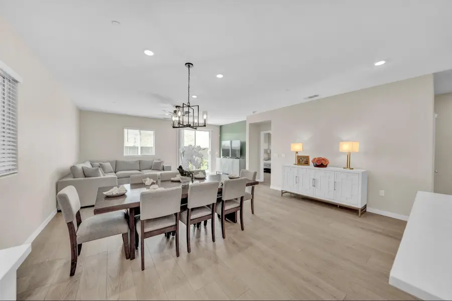 7261 Robins Cove Drive, Stockton, CA 95219 - Image #2