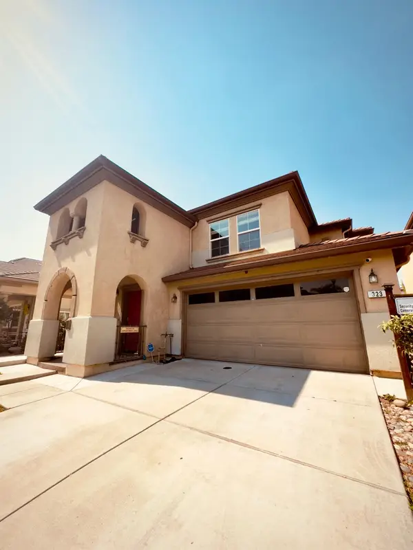 323 Autumn Rain Drive, Lathrop, CA 95330