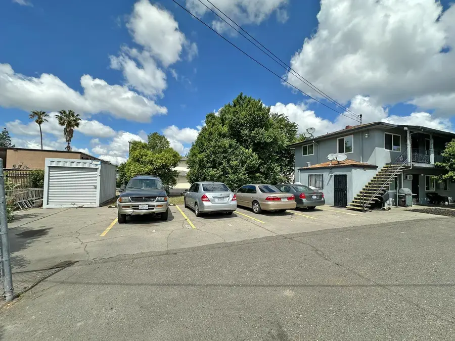 3836 S 43rd Avenue, Sacramento, CA 95824 - Image #3