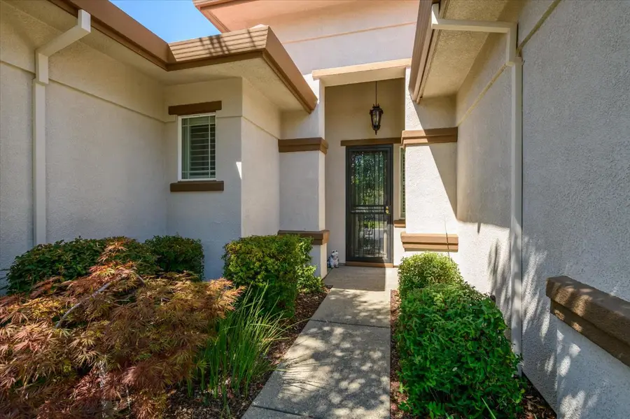 2112 Leighham Drive, Roseville, CA 95747 - Image #2