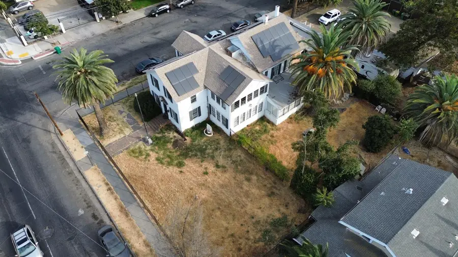 548 E Park Street, Stockton, CA 95202 - Image #2