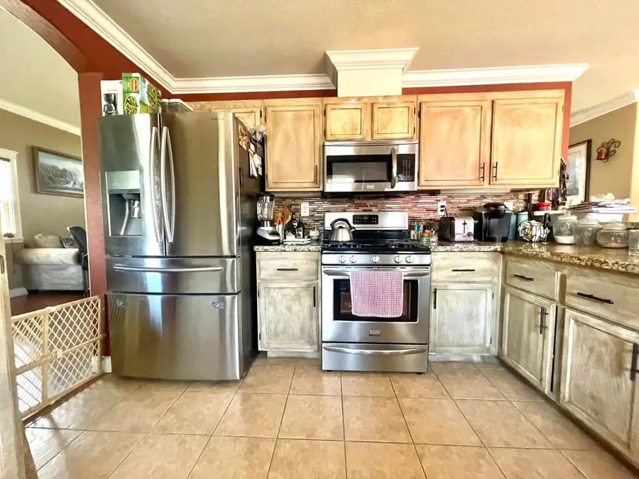 1812 San Jose Avenue, Wasco, CA 93280 - Image #3