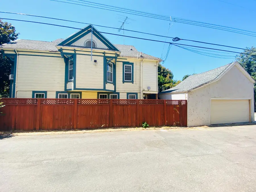 2016 9th Street, Sacramento, CA 95818 - #2