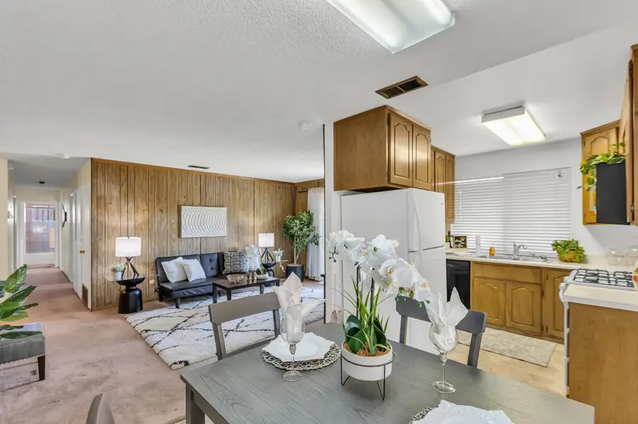 6947 Wolfgram Way, Sacramento, CA 95828 - Image #3