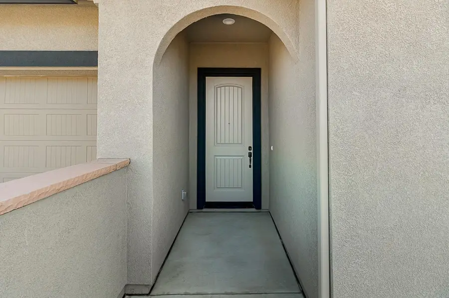 901 Meadowlands Drive, Oakdale, CA 95361 - Image #2