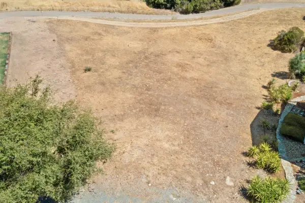 433 S Pebble Beach Court, Valley Springs, CA 95252