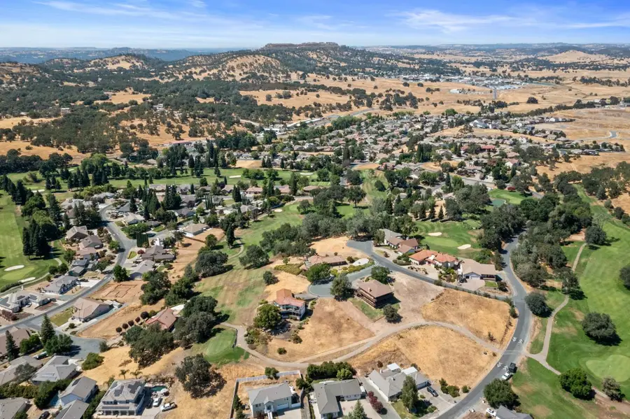 433 S Pebble Beach Court, Valley Springs, CA 95252 - Image #2