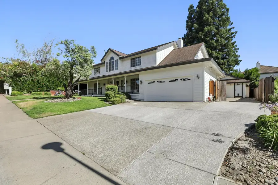 6147 Kenneth Oak Way, Fair Oaks, CA 95628 - Image #2