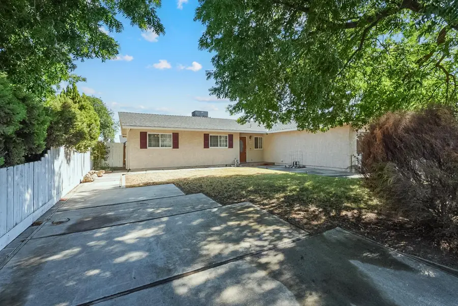 2404 Edmunds Avenue, Modesto, CA 95350 - Image #2