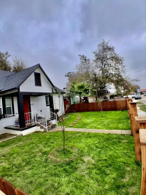 112 Woodrow Avenue, Bakersfield, CA 93308