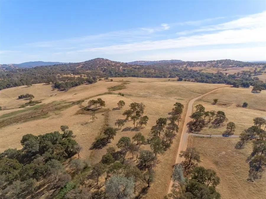 20015 White Oak Drive, Grass Valley, CA 95949 - Image #3