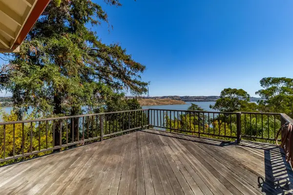 240 Alexander Street, Crockett, CA 94525