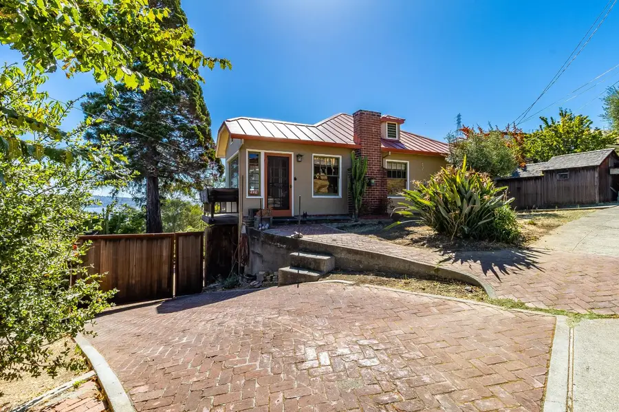 240 Alexander Street, Crockett, CA 94525 - Image #3