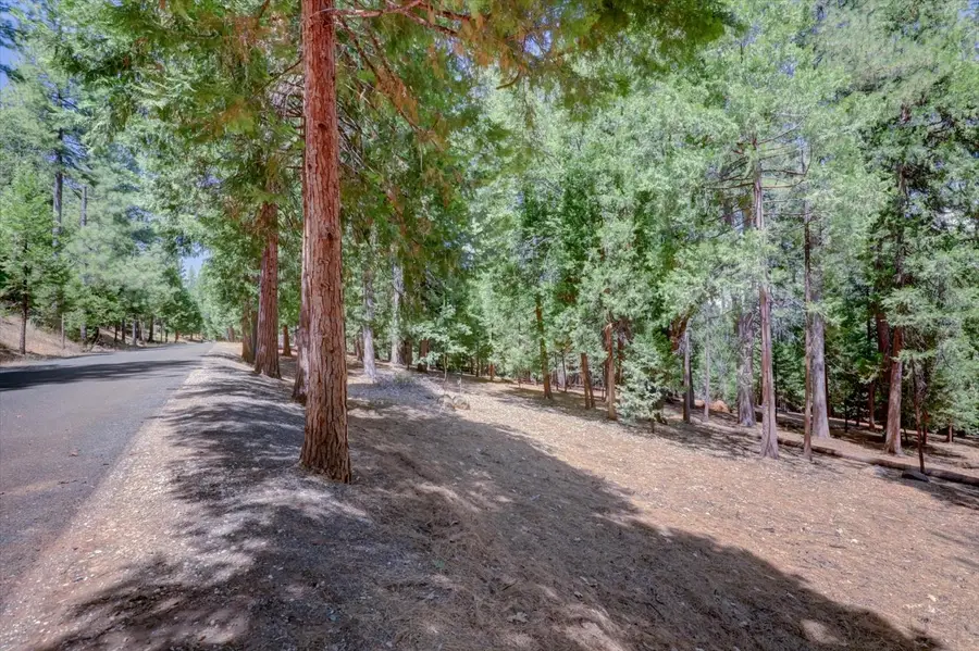 14115 Tahoe View Drive, Grass Valley, CA 95945 - Image #2