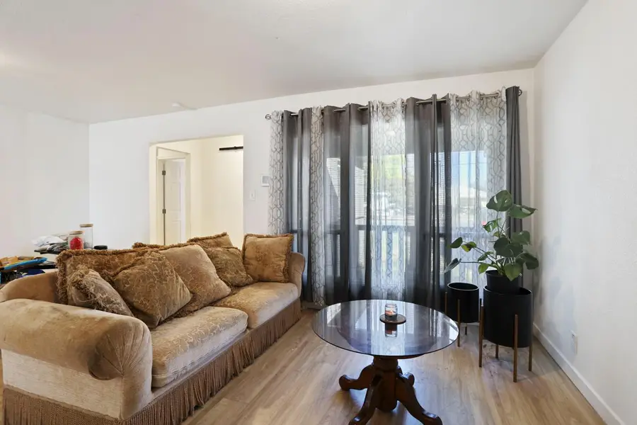 6038 Fruitridge Road, Sacramento, CA 95820 - Image #2