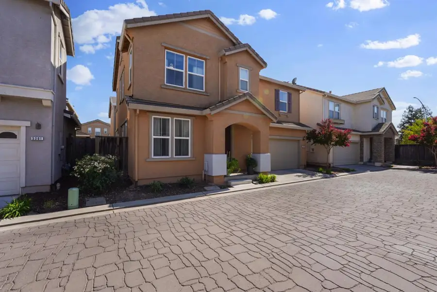 5305 Cottage Cove Drive, Riverbank, CA 95367 - Image #2
