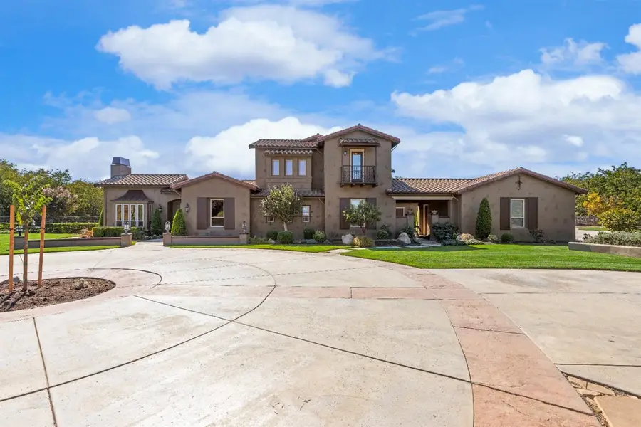 618 Elfers Rd, Patterson, CA 95363 - #2
