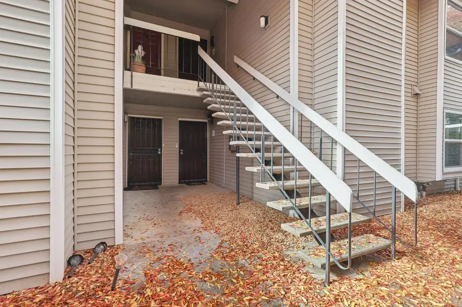 7121 Stella Lane #25, Carmichael, CA 95608 - Image #2