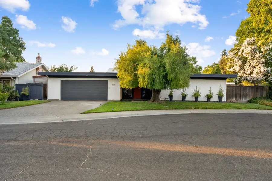 714 Borchard Court, Woodland, CA 95695 - Image #3