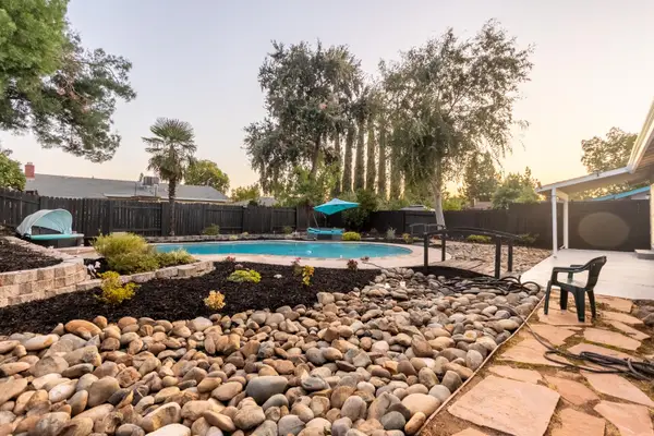 6410 Rolling Way, Carmichael, CA 95608