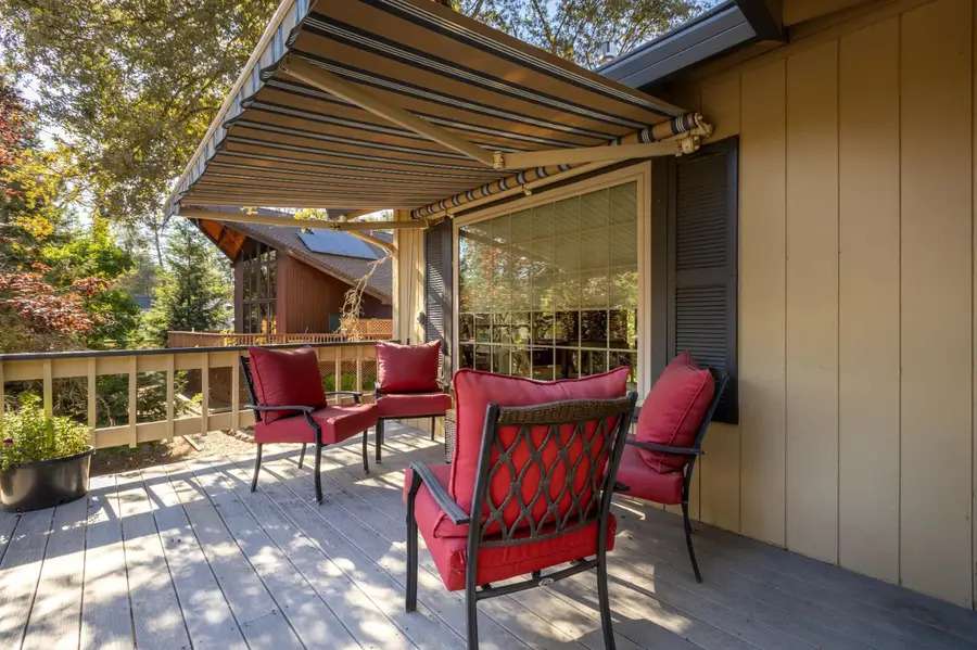 19252 Jayhawk Drive, Penn Valley, CA 95946 - Image #3