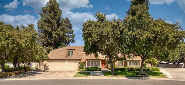 925 Scenic Court, Modesto, CA 95355