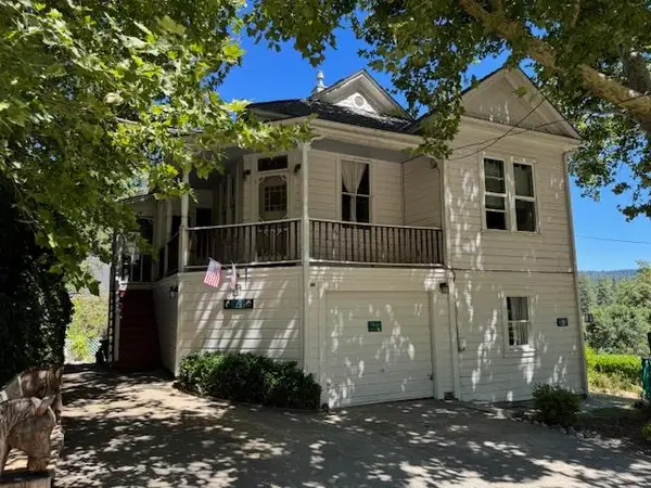 327 Drummond Street, Nevada City, CA 95959