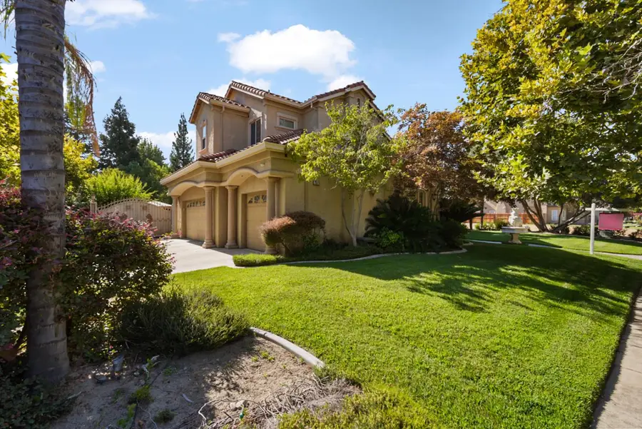 2575 Kensington Court, Turlock, CA 95382 - Image #2