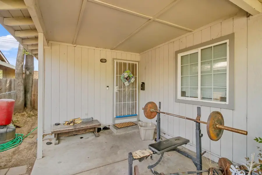 7319 Berna Way, Sacramento, CA 95823 - Image #3