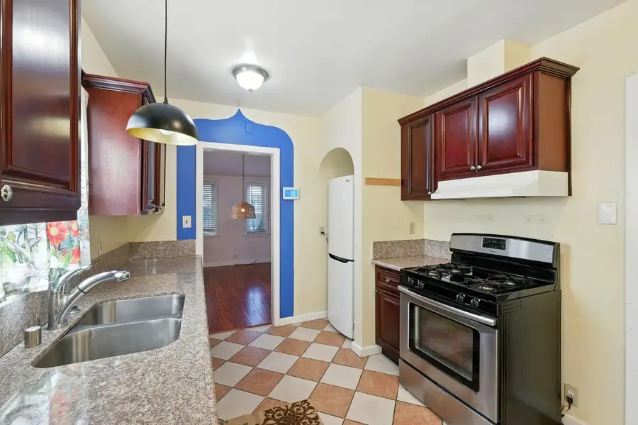 3225 12th Avenue, Sacramento, CA 95817 - Image #2